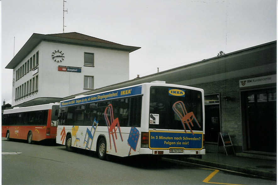 (066'535) - AAGK Koppigen - Nr. 11/BE 567'511 - Volvo/Hess am 19. April 2004 beim Bahnhof Burgdorf