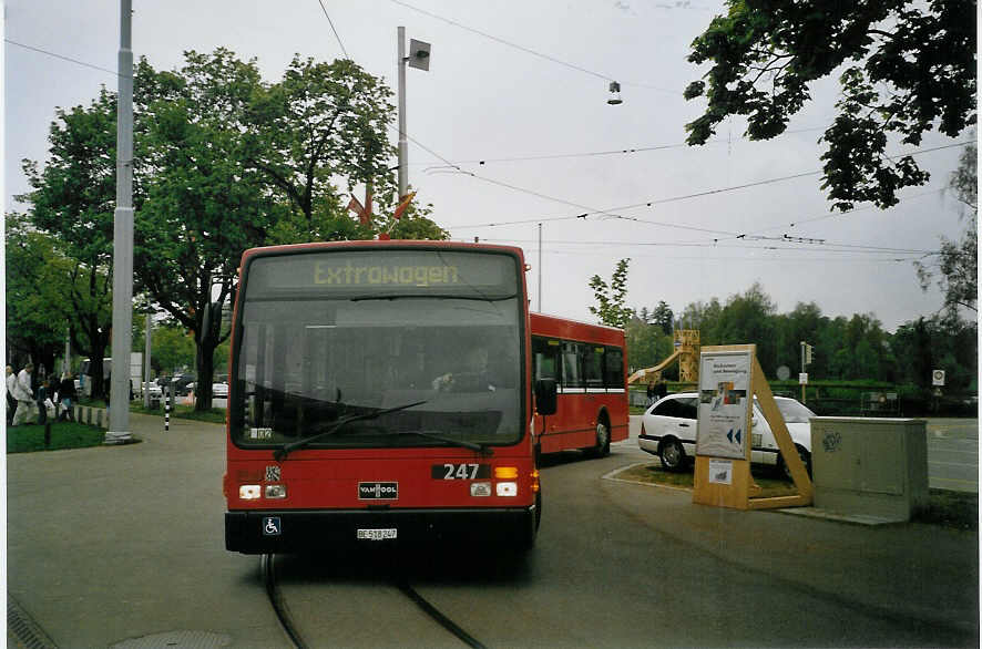 (067'232) - Bernmobil, Bern - Nr. 247/BE 518'247 - Van Hool am 1. Mai 2004 in Bern, Guisanplatz