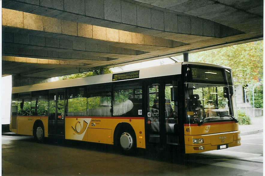 (068'415) - Steffen, Remetschwil - Nr. 41/AG 8444 - MAN am 19. Juni 2004 in Baden, Postautostation