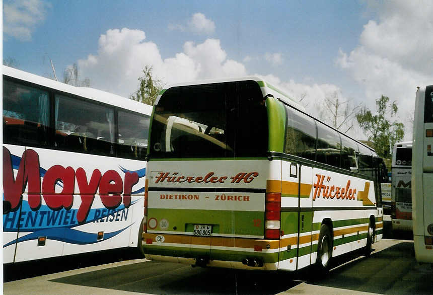 (068'836) - Aus der Schweiz: Hrzeler, Dietikon - Nr. 12/ZH 580'805 - Neoplan am 6. Juli 2004 in Rust, Europapark