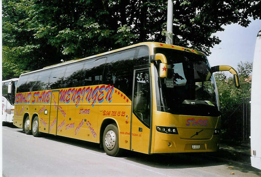 (069'609) - Staub, Menzingen - ZG 25'781 - Volvo am 23. Juli 2004 in Zrich, Hardau