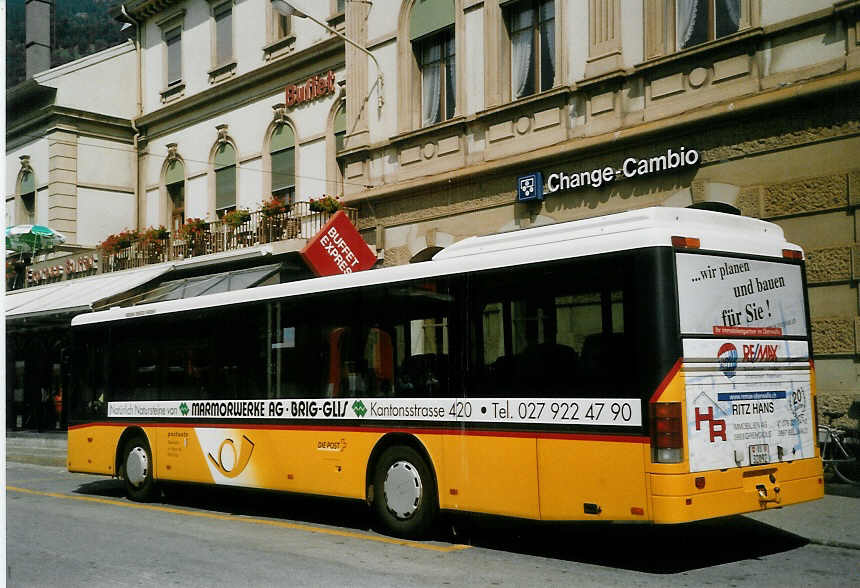 (069'812) - In Albon, Visp - Nr. 1/VS 32'092 - Setra (ex P 25'609) am 31. Juli 2004 beim Bahnhof Brig