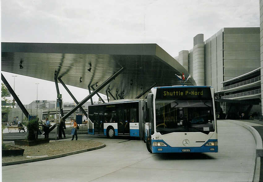 (070'813) - Welti-Furrer, Zrich - Nr. 97/ZH 718'197 - Mercedes am 11. September 2004 in Zrich, Flughafen