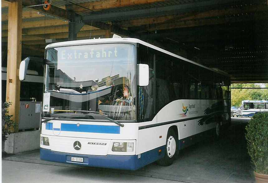 (070'828) - ZVB Zug - Nr. 58/ZG 51'158 - Mercedes am 11. September 2004 in Zug, Garage