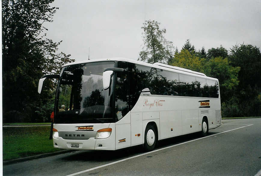 (071'908) - Grize, Avenches - Nr. 10/VD 3646 - Setra am 9. Oktober 2004 in Mgenwil, Raststtte