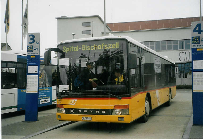 (072'125) - Schmidt, Jonschwil - SG 267'102 - Setra (ex Buner&Schmidt, Jonschwil) am 11. Oktober 2004 beim Bahnhof Wil