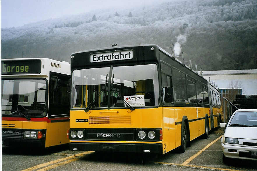 (074'032) - VBSH Schaffhausen - Nr. 36 - Scania/FHS (ex Nr. 6) am 16. Januar 2005 in Biel, Rattinbus