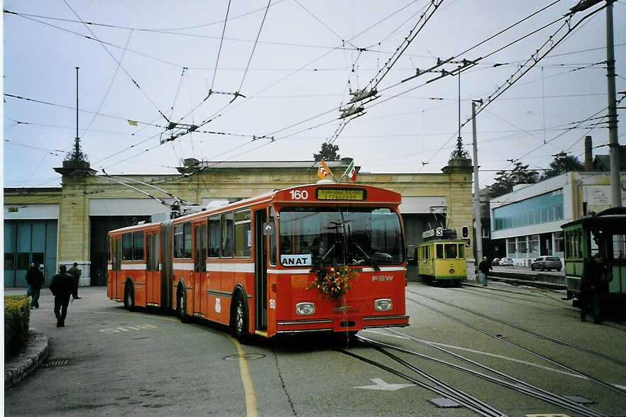 (074'133) - TN Neuchtel - Nr. 160 - FBW/Hess Gelenktrolleybus (ex Nr. 60) am 16. Januar 2005 in Neuchtel, Dpt