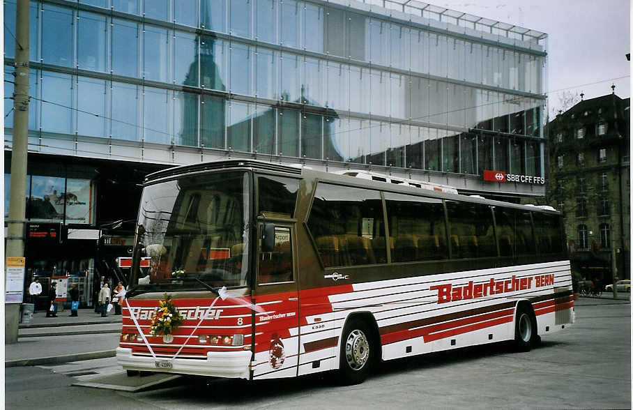 (076'127) - Badertscher, Bern - Nr. 8/BE 41'099 - Drgmller am 16. April 2005 beim Bahnhof Bern