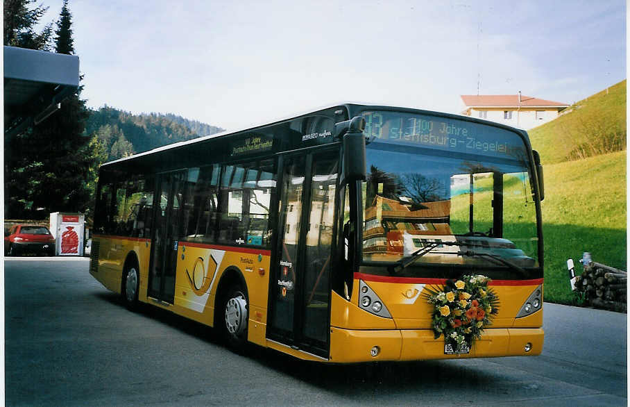(076'424) - Burri, Teuffenthal - BE 60'582 - Van Hool am 1. Mai 2005 in Teuffenthal, Garage