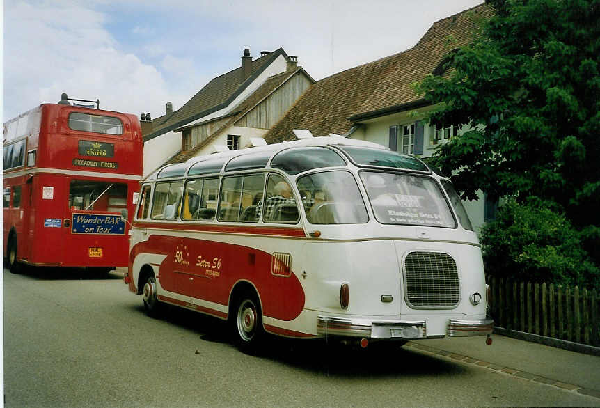 (077'307) - Aus Deutschland: Setra, Ulm - ZH 32'916 U - Setra am 5. Juni 2005 in Arboldswil, Dorfstrasse