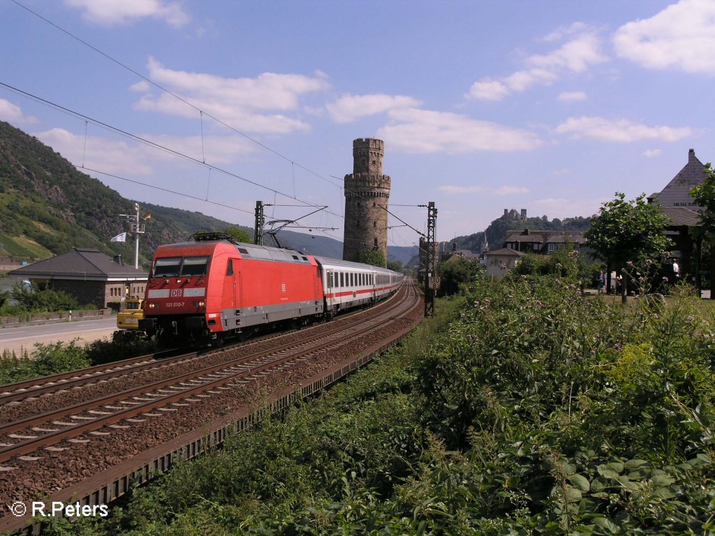 101 010-7 verlsst Oberwesel mit den IC 2024 Stuttgart – Mnster. 24.07.08
