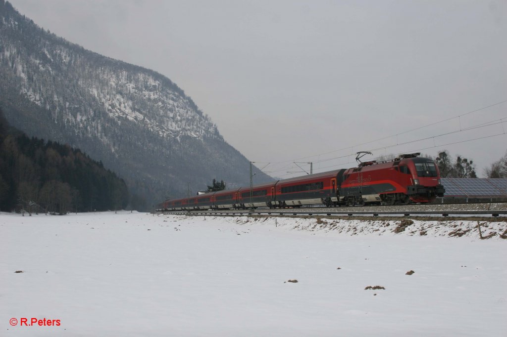 1116 235-1 mit RJ 162 Wien Westbahnhof - Zrich bei Niederaudorf. 04.02.11