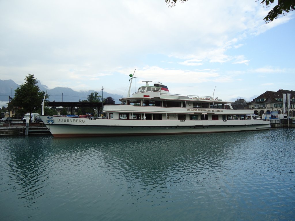 (127'509) - Motorschiff Bubenberg am 4. Juli 2010 an der Schifflndte Thun
