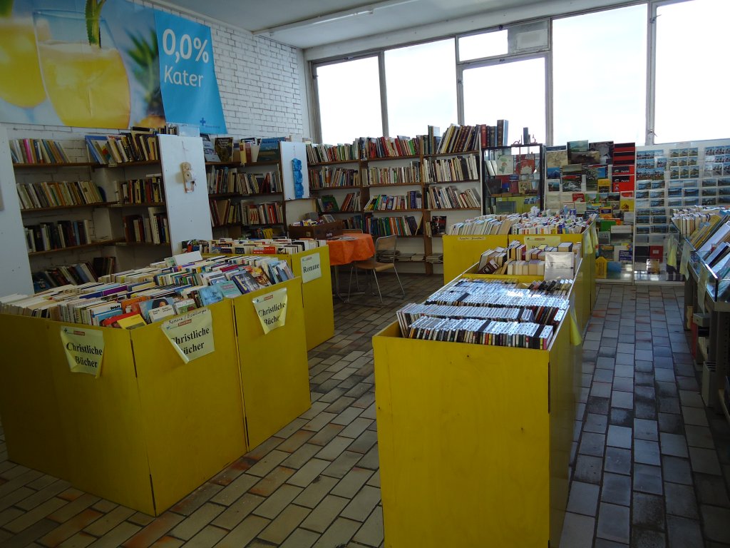 (128'006) - Die Bcherabteilung im BrockiShop am 20. Juli 2010
