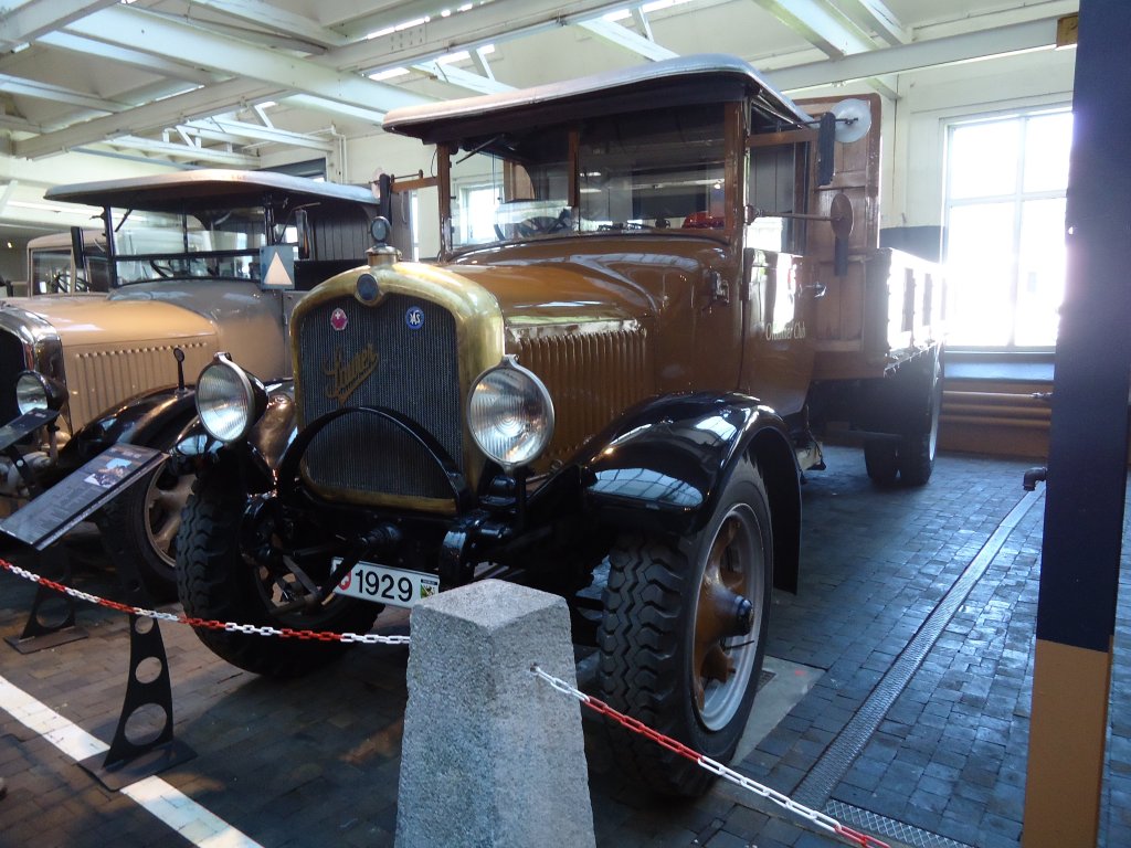 (128'809) - Im Saurer-Museum in Arbon: Saurer-Lastwagen am 21. August 2010