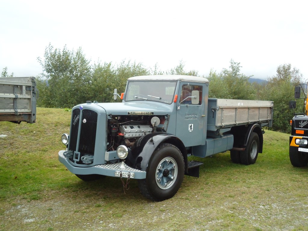 (129'966) - Bauverwaltung, Appenzell A.Rh. - SZ 20'293 U - Saurer am 18. September 2010 in Breil, Militranlage