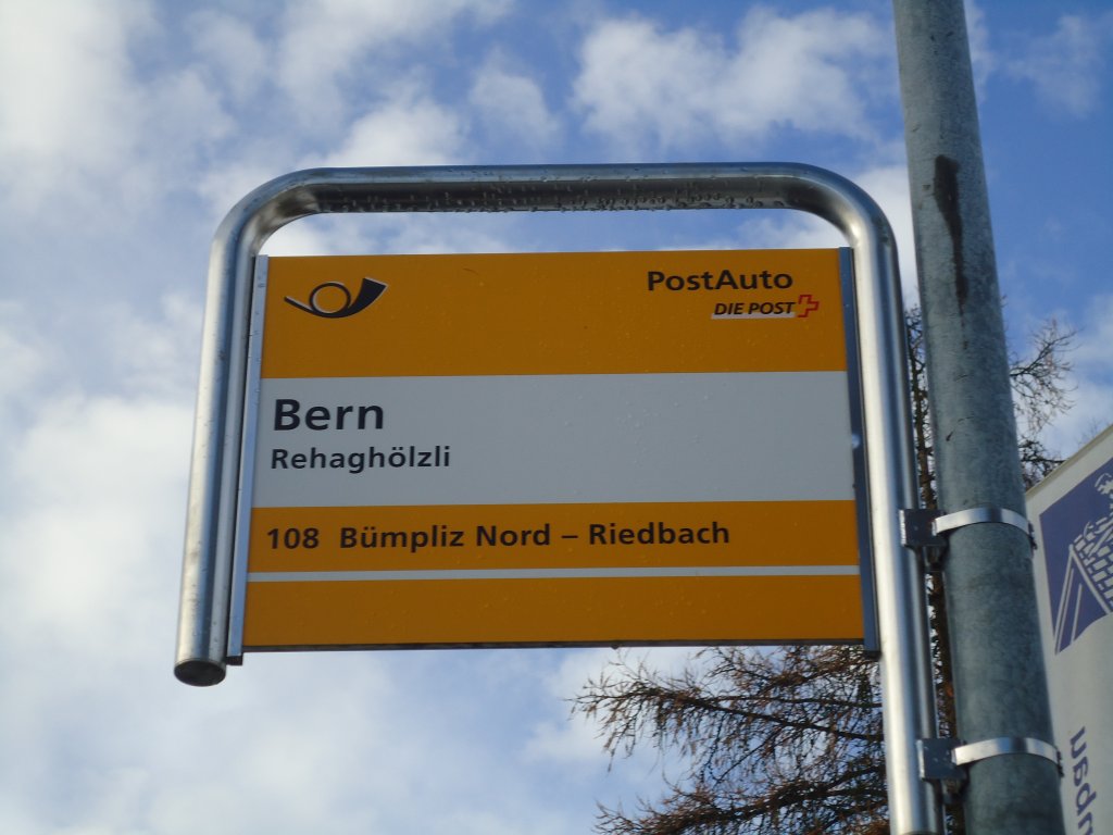 (131'314) - PostAuto-Haltestelle - Bern, Rehaghlzli - am 7. Dezember 2010