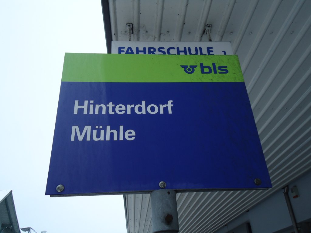 (131'747) - bls-bus-Haltestelle - Langnau, Hinterdorf Mhle - am 28. Dezember 2010