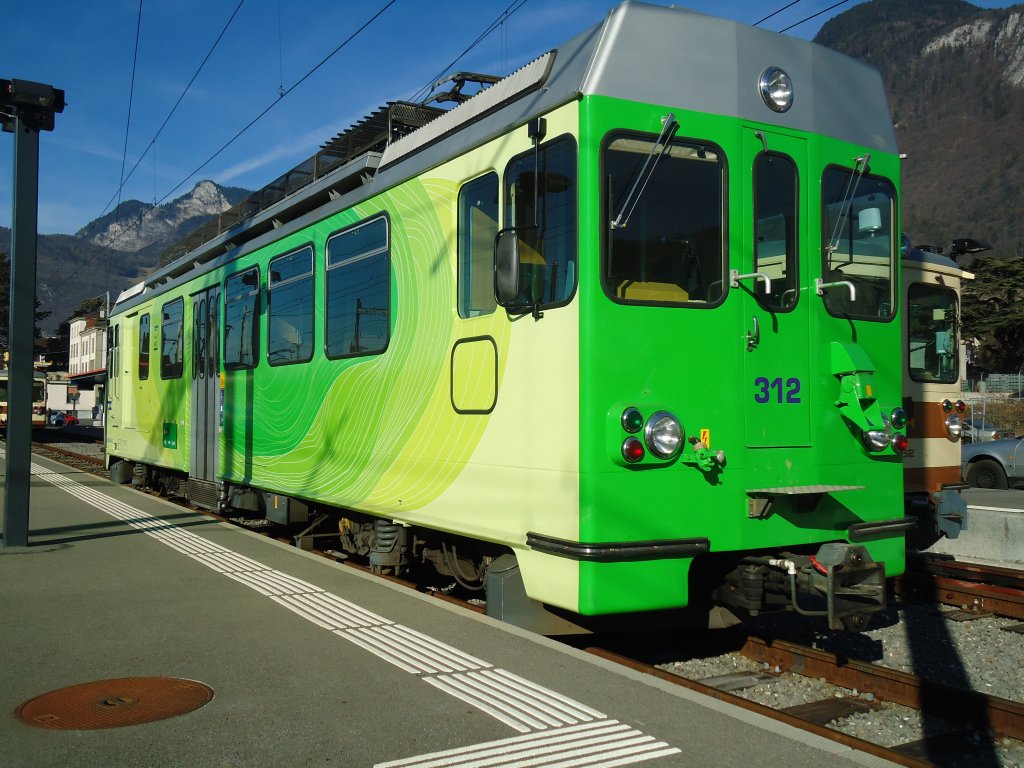 (132'494) - Triebwagen - Nr. 312 - am 6. Februar 2011 im Bahnhof Aigle