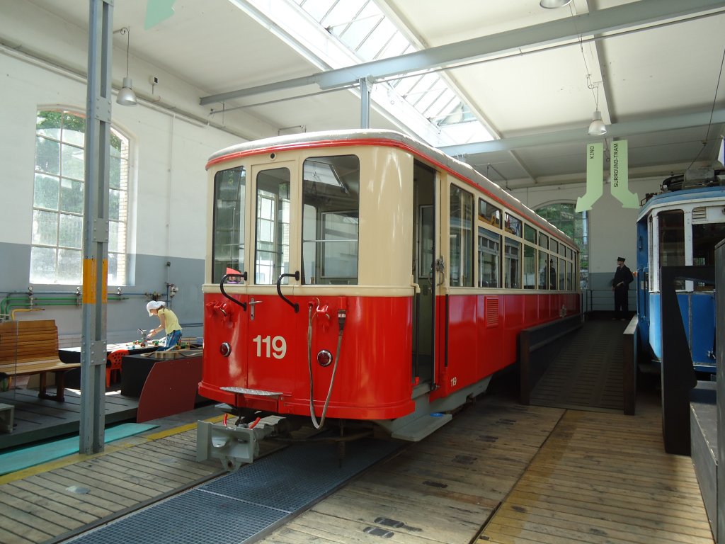 (133'460) - FB-Tram - Nr. 119 - am 25. April 2011 in Zrich, Trammuseum