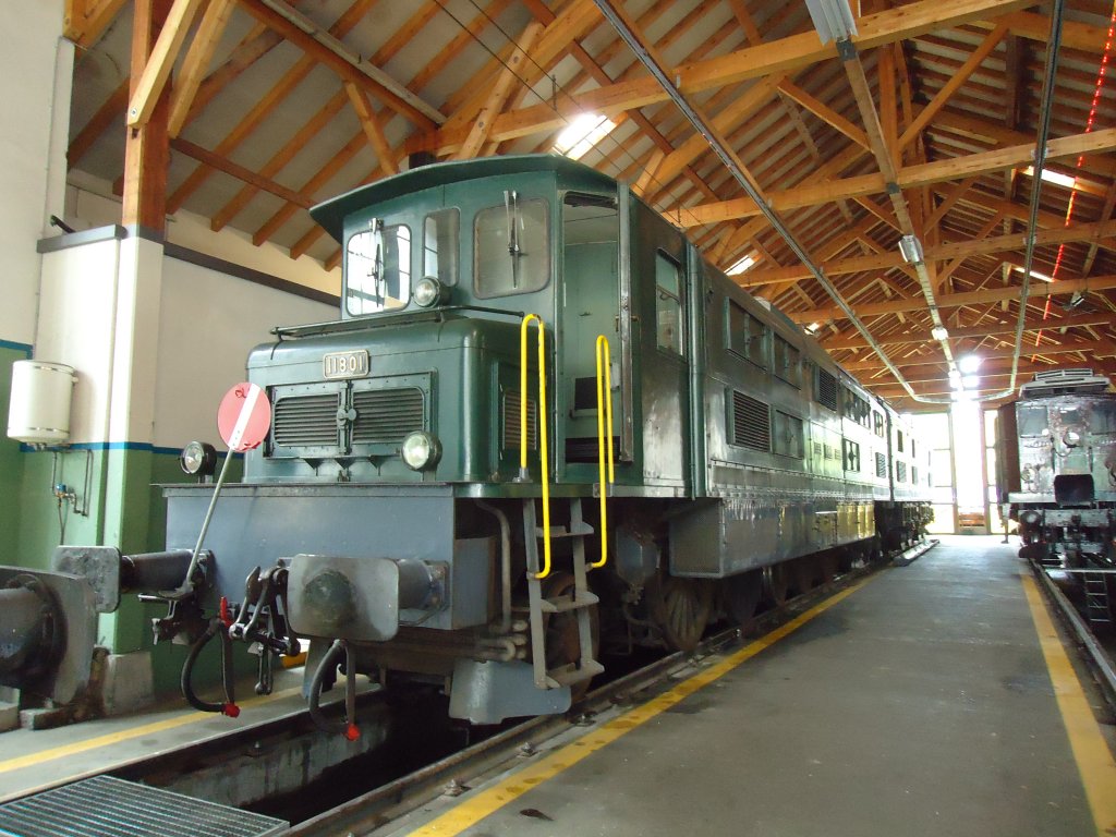 (133'613) - SBB-Lok - Nr. 11'801 - am 14. Mai 2011 in Erstfeld