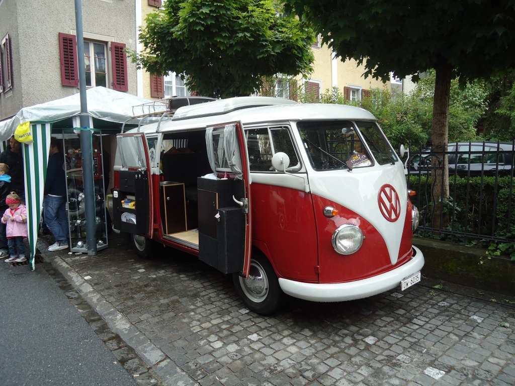 (134'052) - VW-Bus - OW 6035 - am 11. Juni 2011 in Sarnen, OiO
