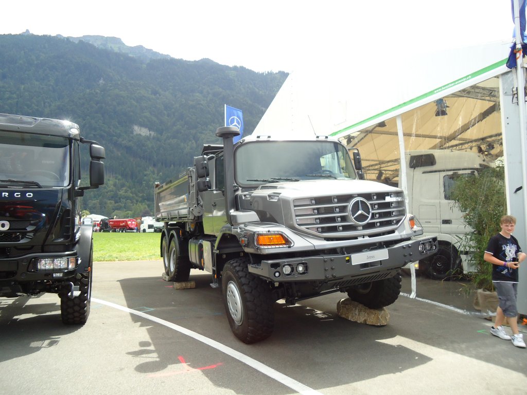 (134'328) - Mercedes Zetros am 25. Juni 2011 in Interlaken, Flugplatz