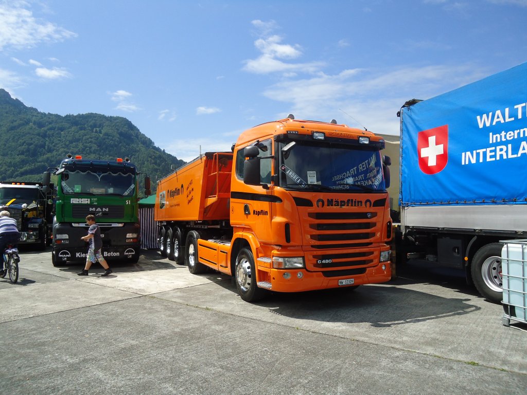 (134'365) - Npflin - Nr. 4/NW 12'309 - Scania am 25. Juni 2011 in Interlaken, Flugplatz