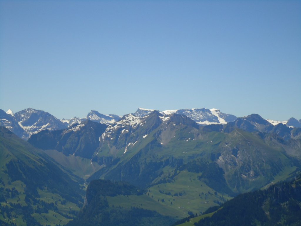 (134'448) - Der Wildstrubel vom Stockhorn aus am 26. Juni 2011