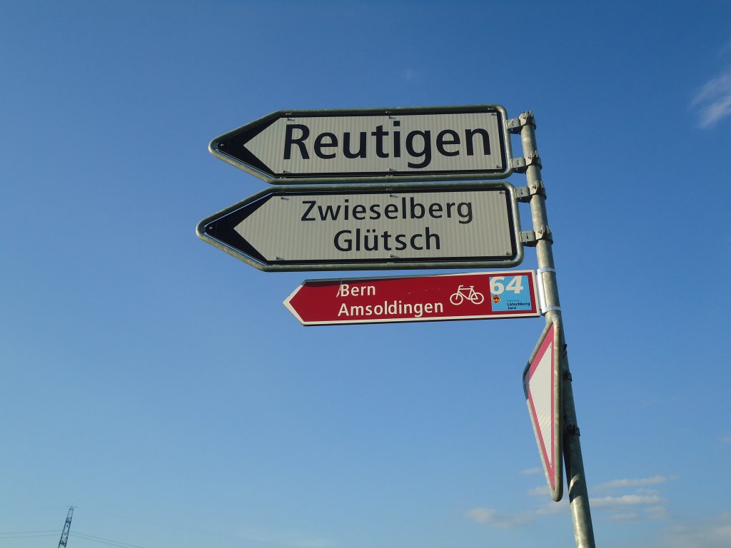 (134'633) - Wegweiser nach Reutigen + Zwieselberg Gltsch am 2. Juli 2011