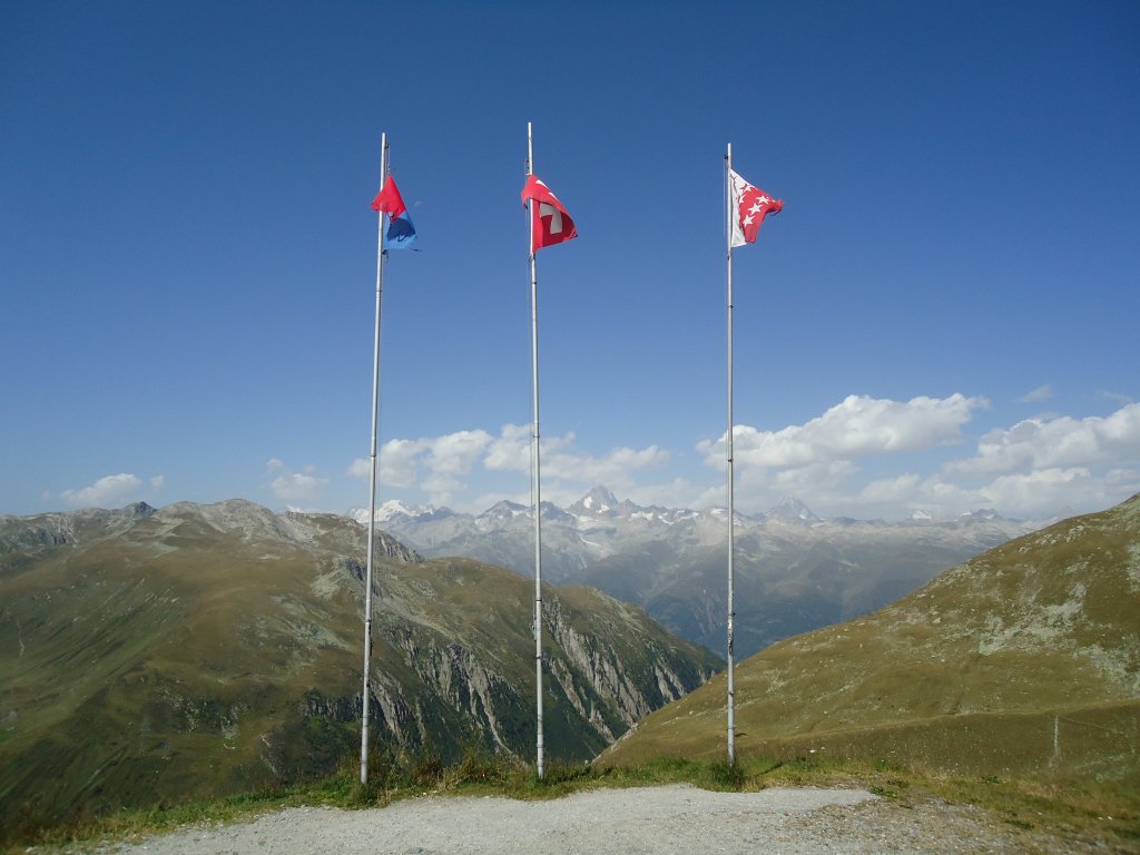 (135'701) - Auf dem Nufenenpass am 21. August 2011