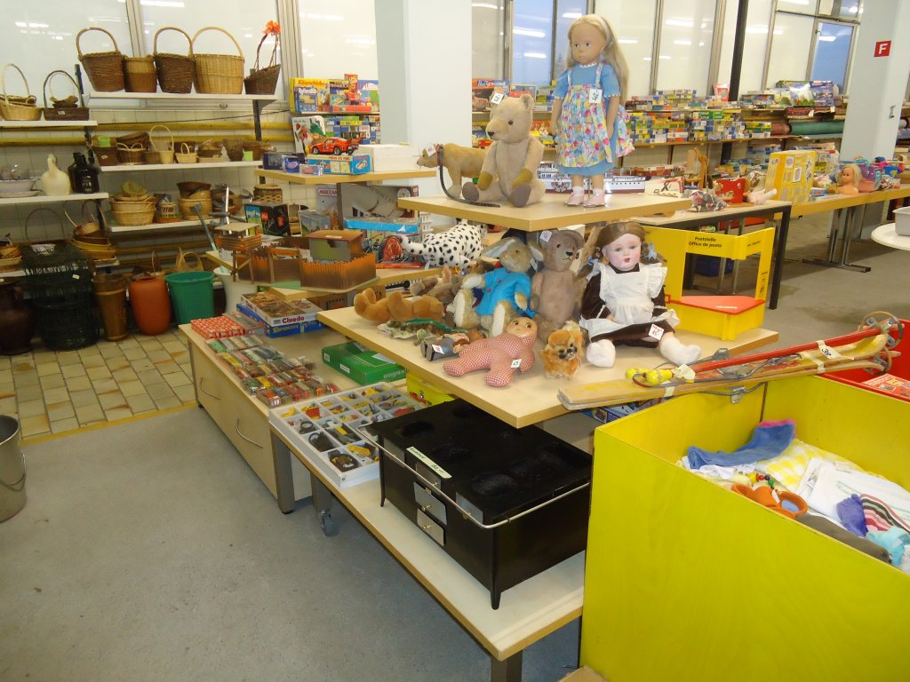 (135'986) - Spielwarenverkauf im BrockiShop am 24. September 2011