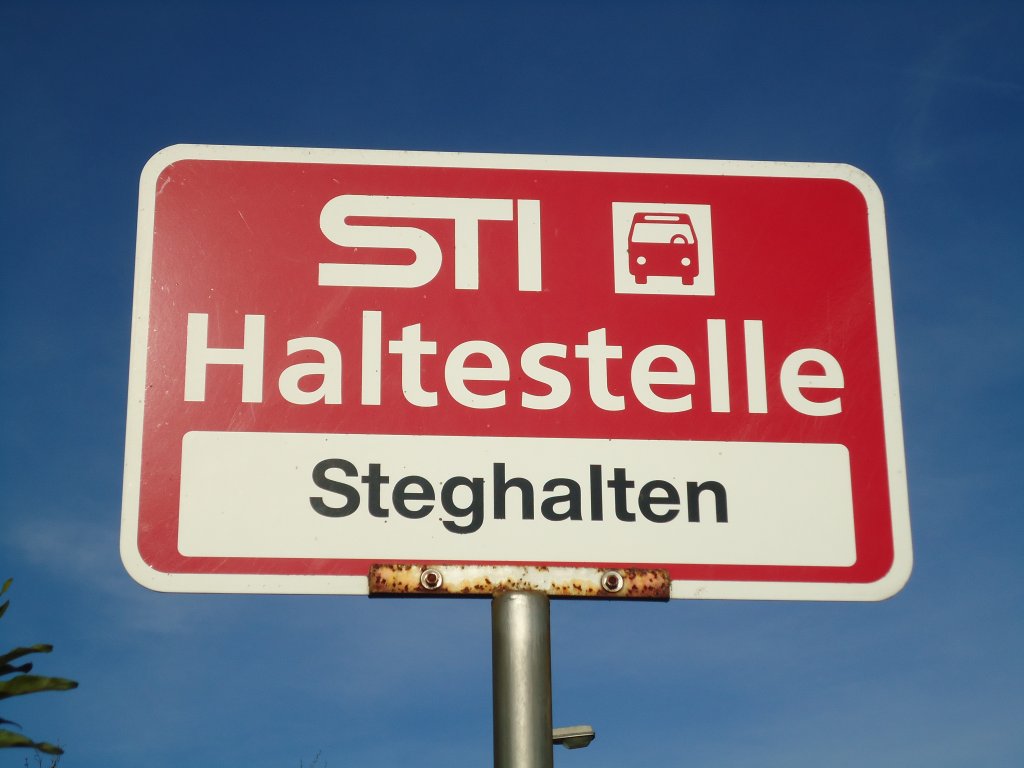 (136'854) - STI-Haltestelle - Amsoldingen, Steghalten - am 22. November 2011