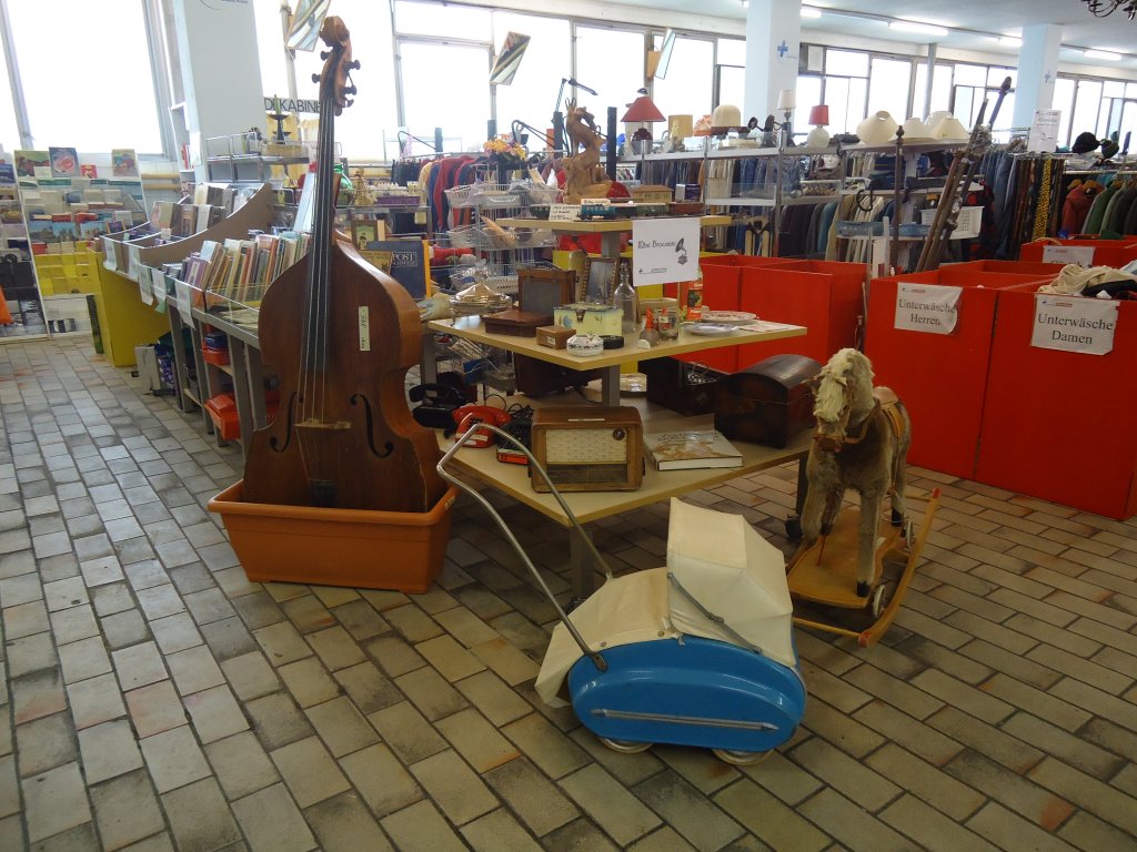 (137'654) - Mini Brocante im BrockiShop am 10. Februar 2012