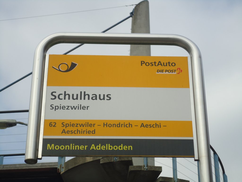 (138'422) - PostAuto-Haltestelle - Spiezwiler, Schulhaus - am 6. April 2012