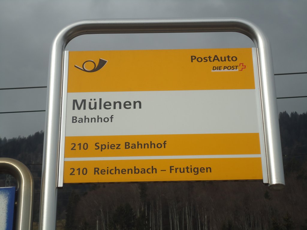 (138'433) - PostAuto-Haltestelle - Mlenen, Bahnhof - am 6. April 2012