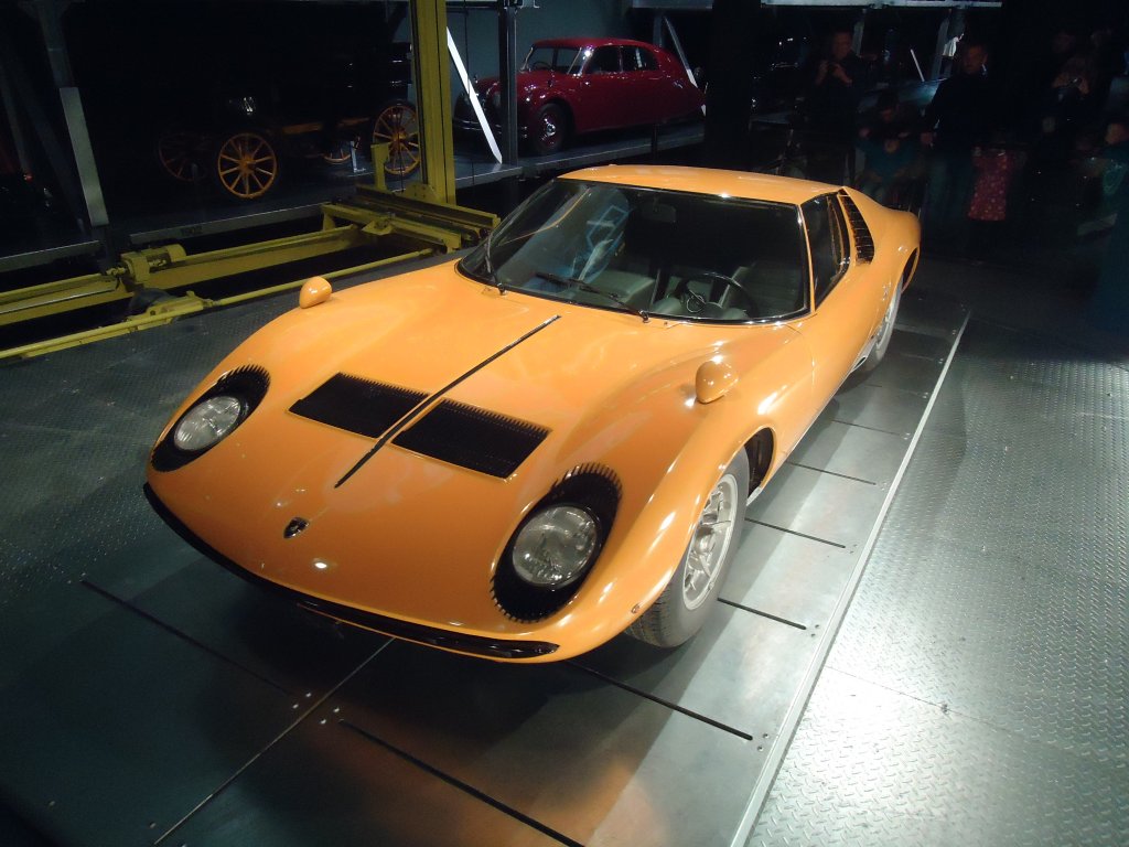 (138'511) - Lamborghini am 11. April 2012 in Luzern, Verkehrshaus