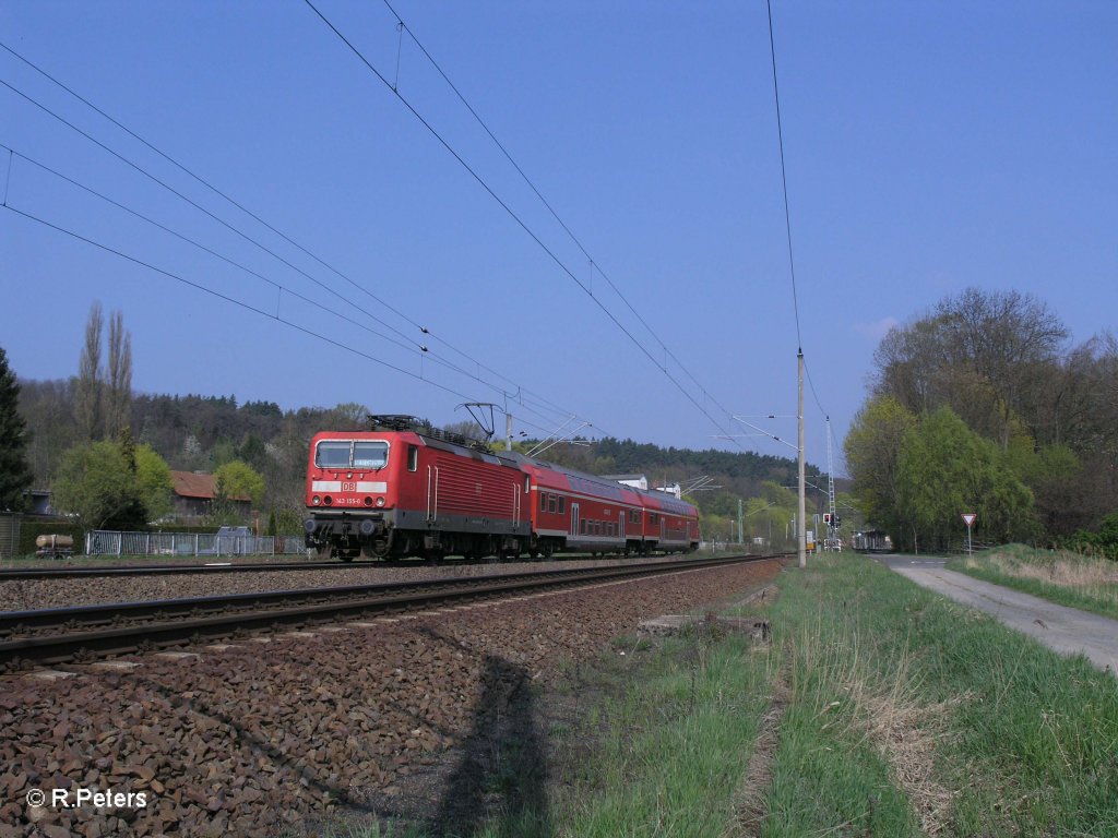 143 155-0 verlsst Neuzelle als RE 18215 Cottbus 18.04.11
