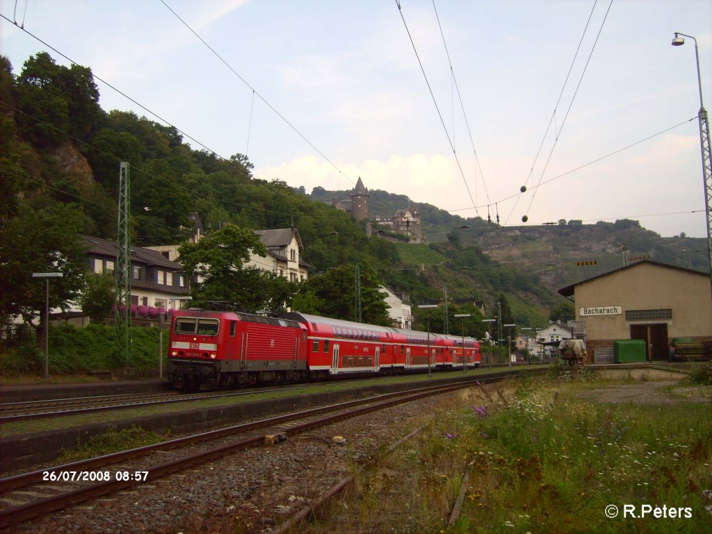 143 263-2 verlsst Bacharach mit ein RE nach mainz. 26.07.08