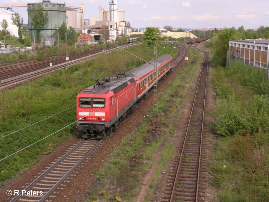 143 281-4 schiebte eine RB eggmhl durch regensburg. 03.05.08