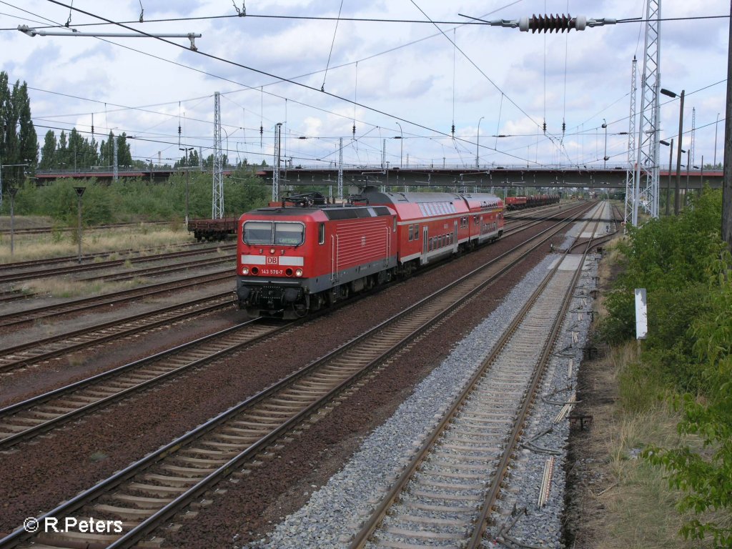 143 576-7 verlsst eisenhttenstadt mit ein RB11 Cottbus. 12.08.08