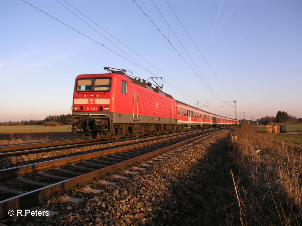 143 621-1 zieht bei Batzhausen eine RB Neuenmarkt/Oberpfalz. 06.03.08