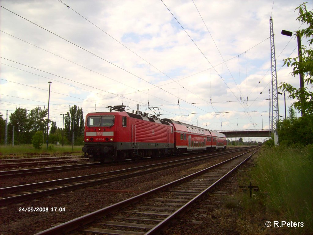 143 812-6 verlsst Eisenhttenstadt auf dme Weg nach Cottbus. 24.05.08