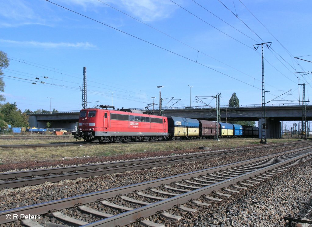 151 152-6 verlsst Regensburg mit einer Polenkohle. 09.09.09