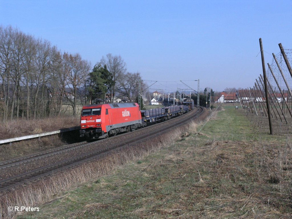 152 040-2 mit gemischten Gterzug bei Rohrbach. 24.03.11