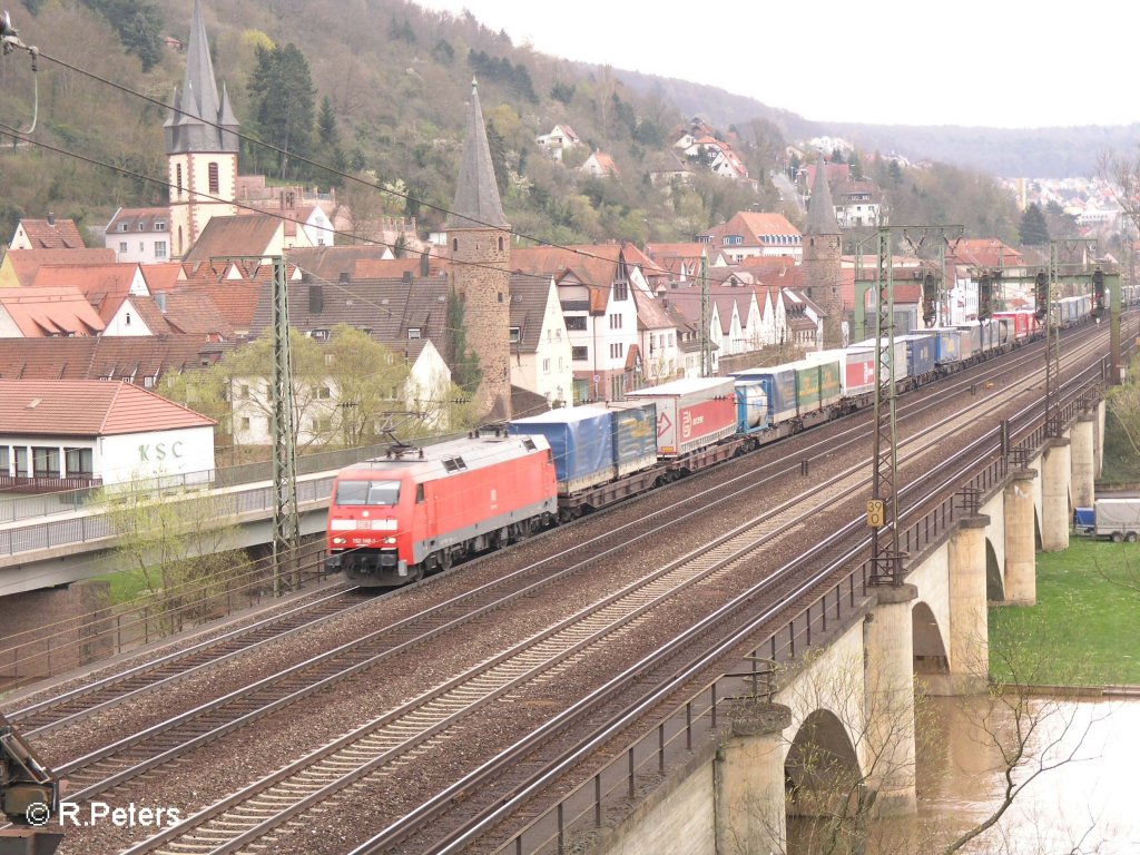 152 148-1 durchfhrt Gemndne mit den LKW-Walter. 12.04.08