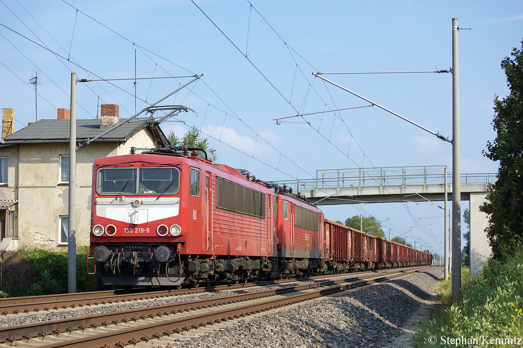 155 219-9 & 155 017-7 (kalt) mit Eanos-x Ganzzug in Vietznitz. 03.08.2011