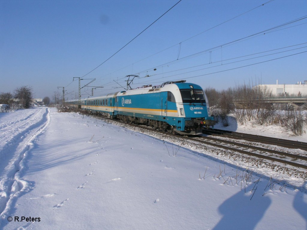 183 002 mit ALX84113 nach Mnchen bei Obertraubling. 30.12.10 