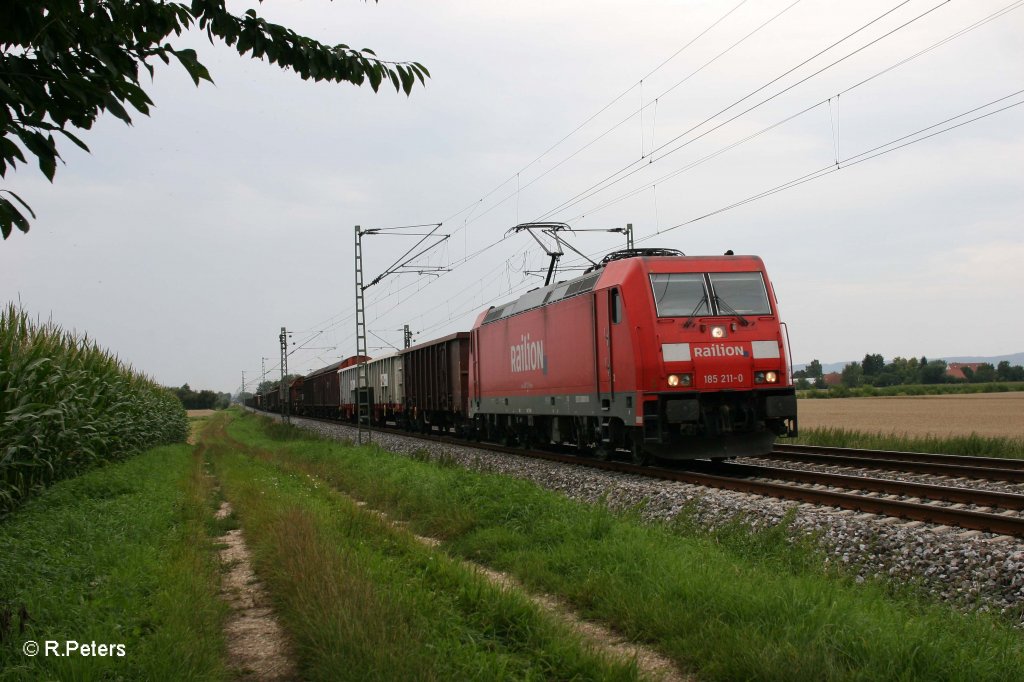 185 211-0 mit gemischten Gterzug bei Moosham. 03.08.11